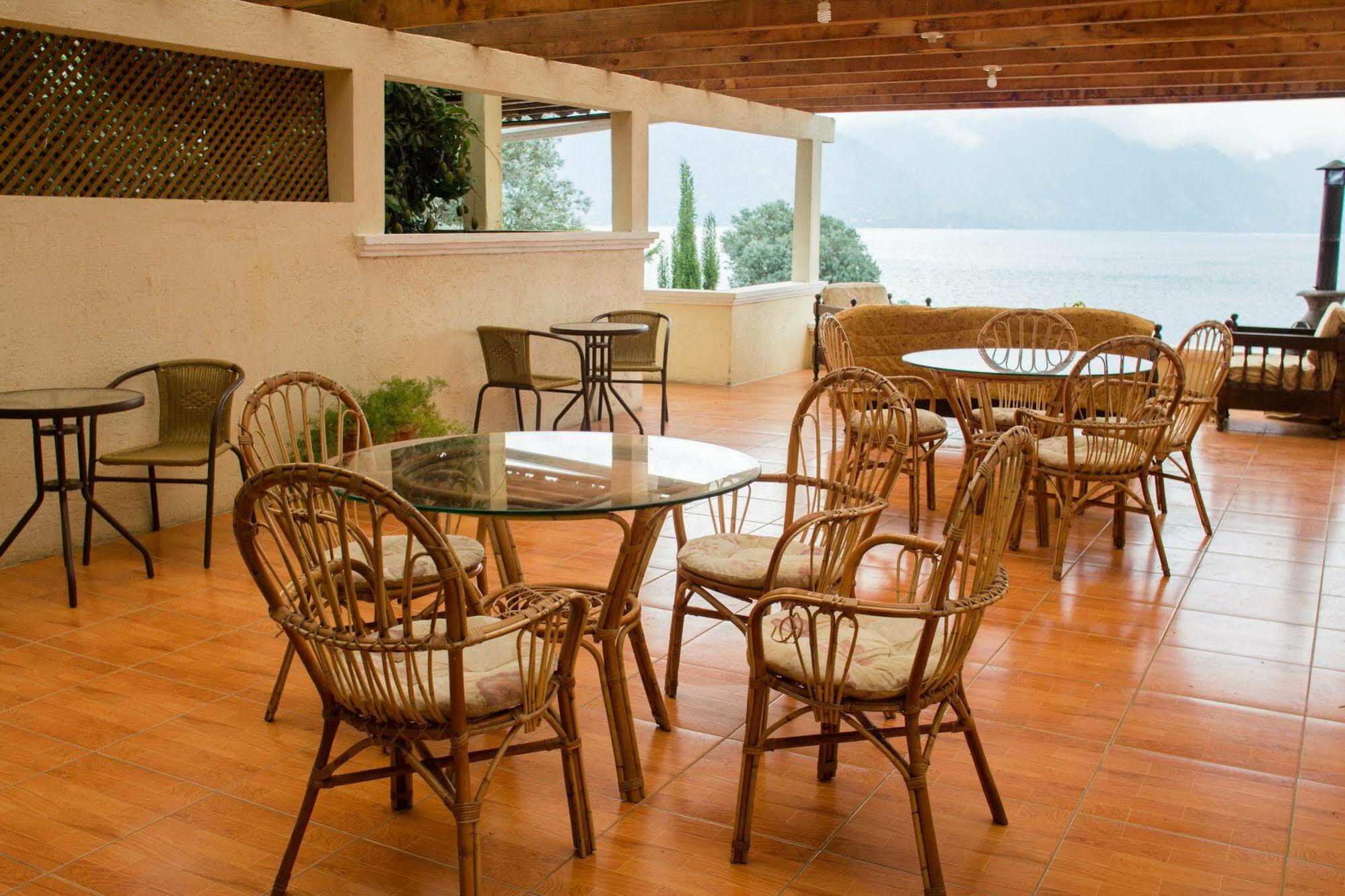 Hotel Porto Bello San Pedro La Laguna Exterior photo